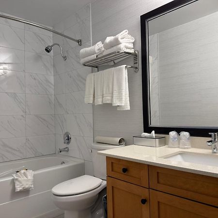 Best Western Plus Langley Inn Buitenkant foto
