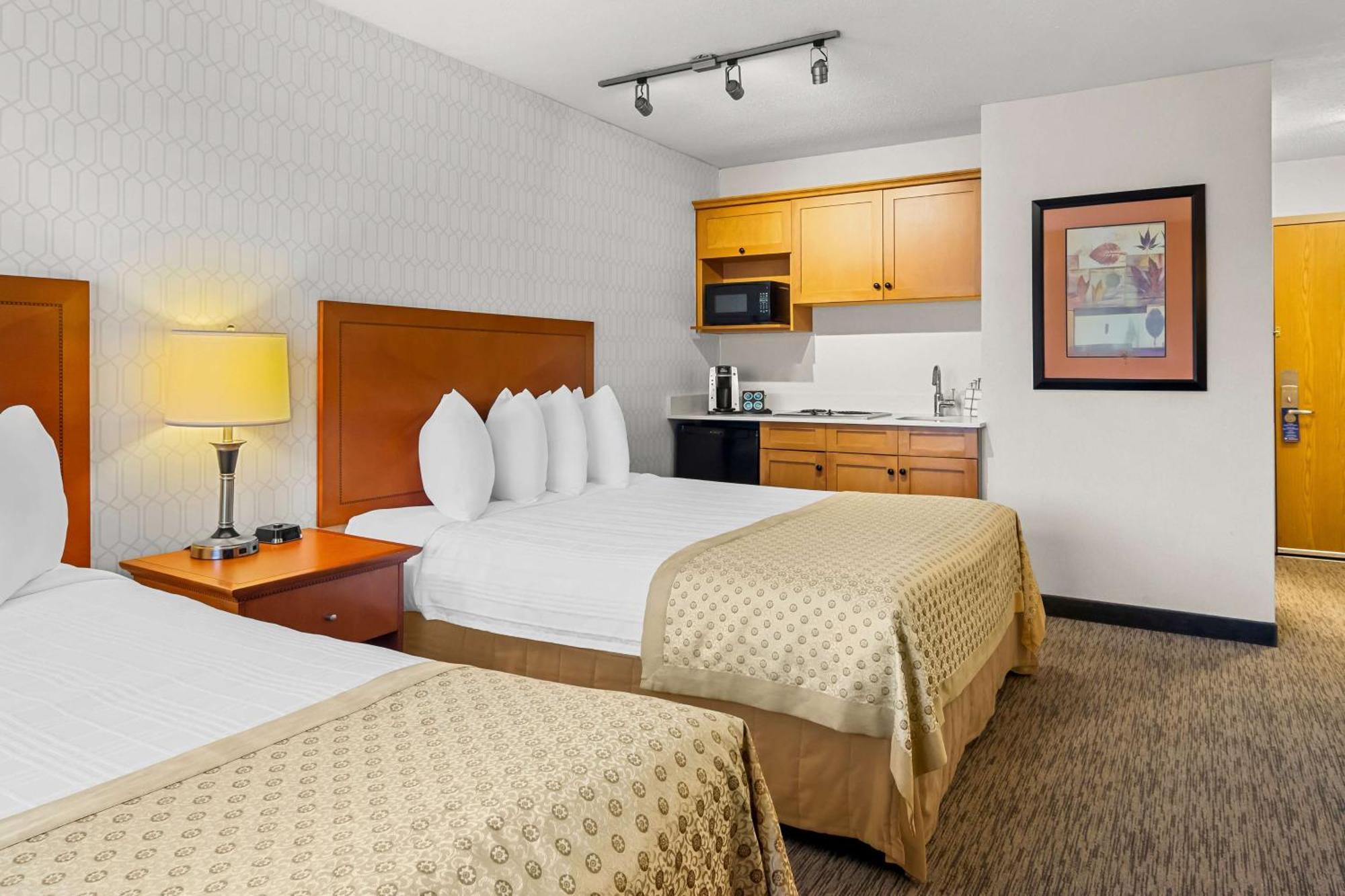 Best Western Plus Langley Inn Buitenkant foto