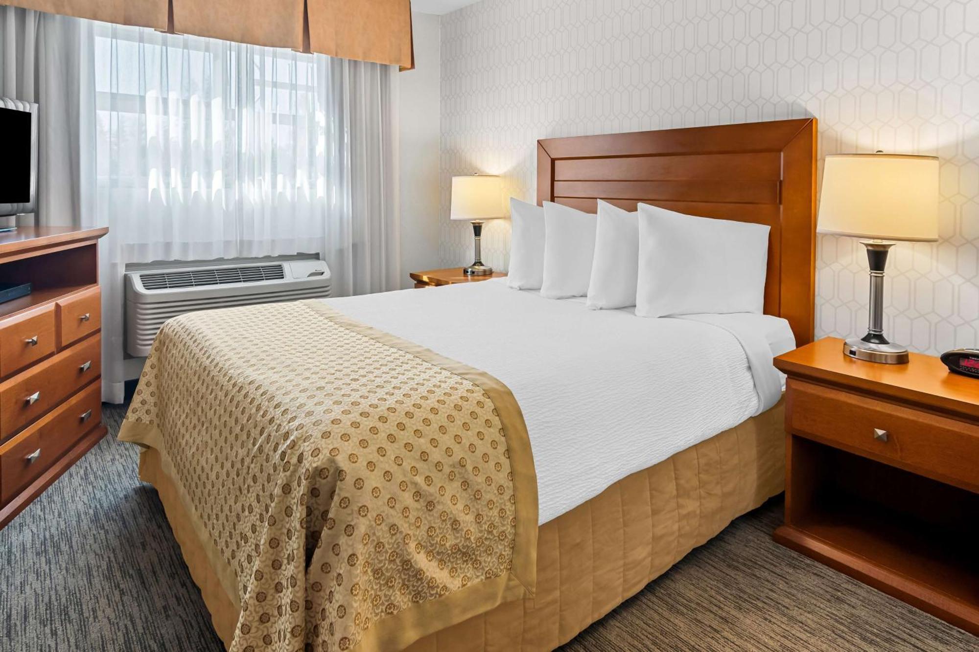 Best Western Plus Langley Inn Buitenkant foto