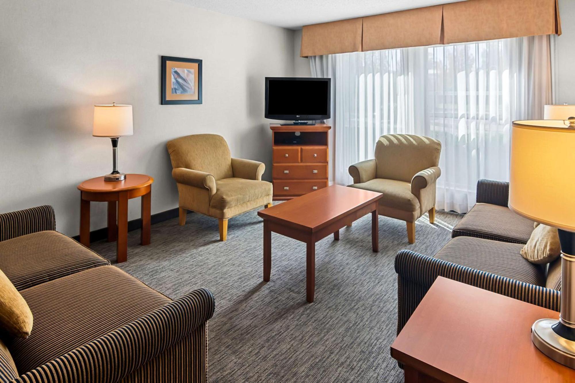 Best Western Plus Langley Inn Buitenkant foto