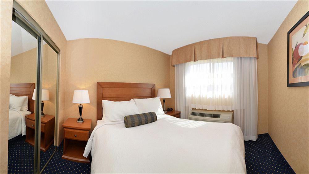 Best Western Plus Langley Inn Buitenkant foto